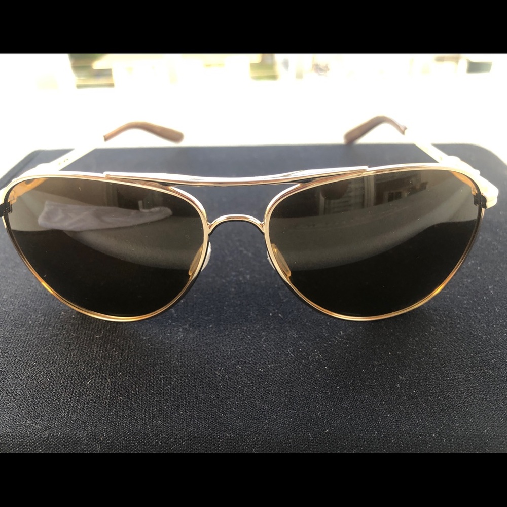 Oakley Women’s Polarized Aviator Sunglasses